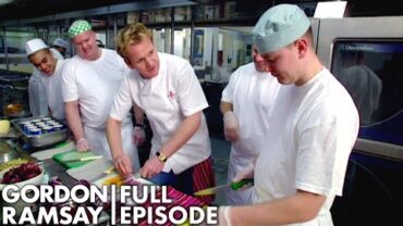 VIDEO: Gordon Ramsay Loses An Onion Cutting Competition | Gordon Ramsay