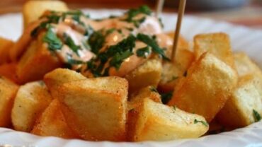 VIDEO: Patatas Bravas — Crispy Potatoes with Spicy Garlic & Chili Aioli