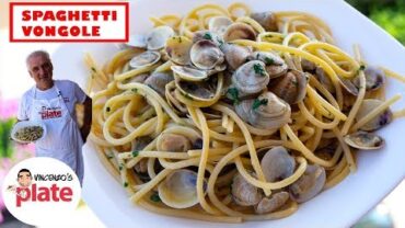 VIDEO: How to Make SPAGHETTI ALLE VONGOLE like in Italy